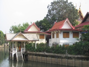A modern Thai home facing the canal.